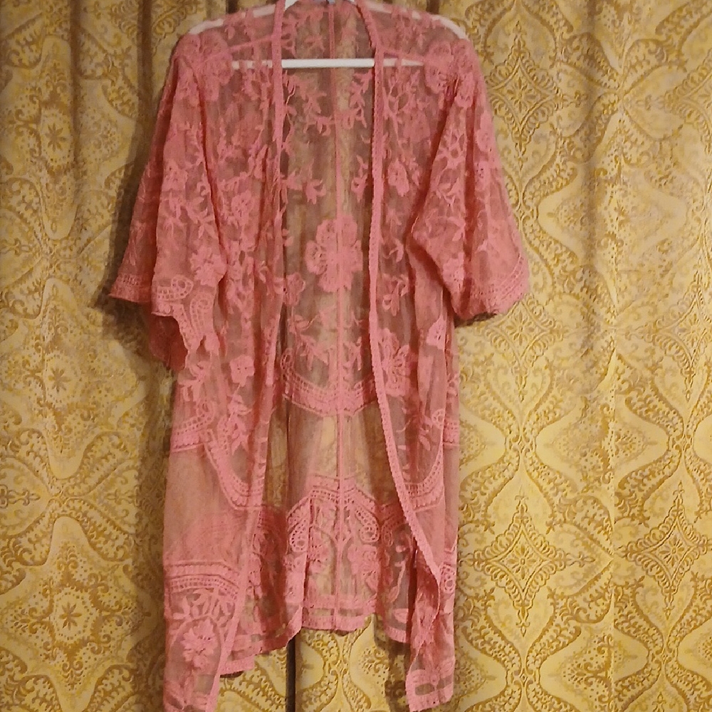 Elegant Pink Lace Kimono
